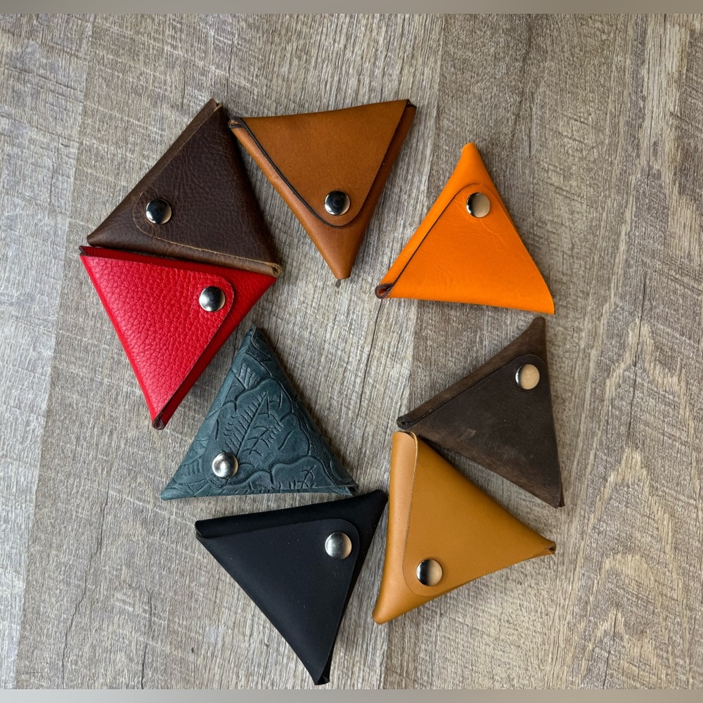 triangle coin pouch hand crafted leather with snap 3.75”